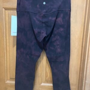 NWT! Lululemon align crop. 10. Diamond dye cassis. 23”